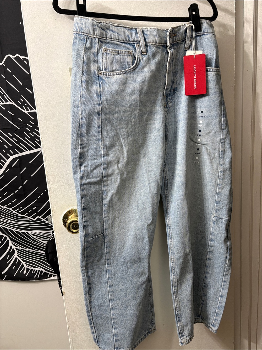 Lucky Brand Red Tag Light Wash Jeans size 4/27